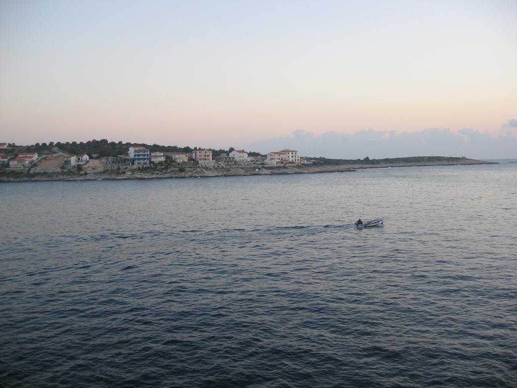 Villa Gorica Apartments Ražanj Esterno foto